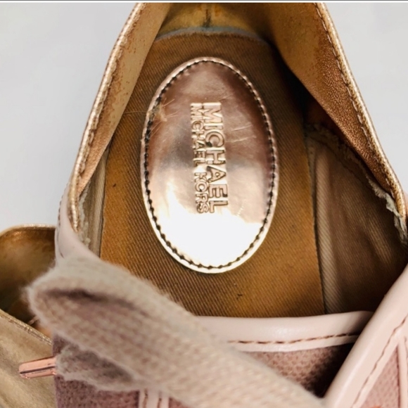 Michael Kors blush pink casual sneakers - Picture 3 of 4